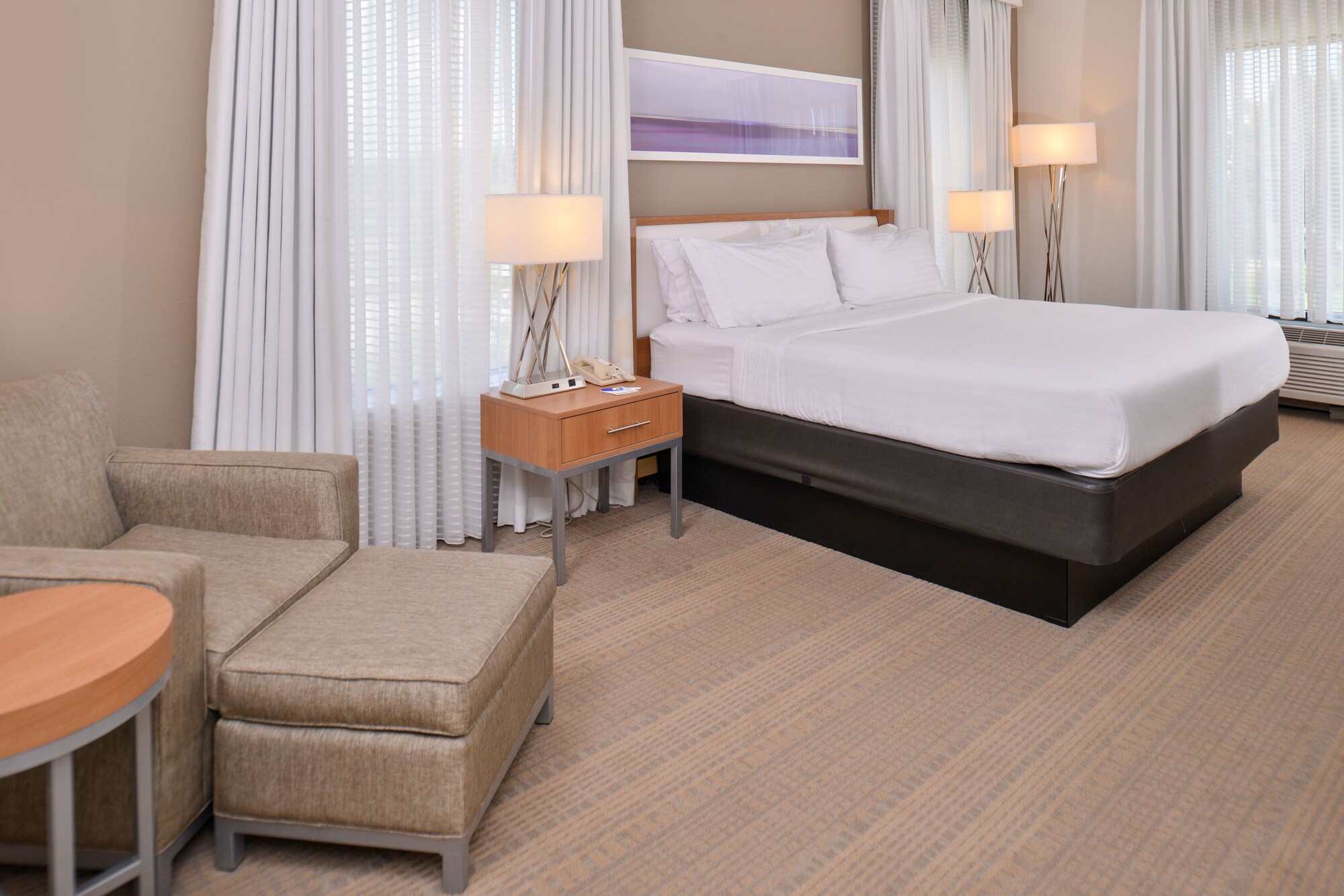 Room, King Bed, Extra Floor Space, Corner