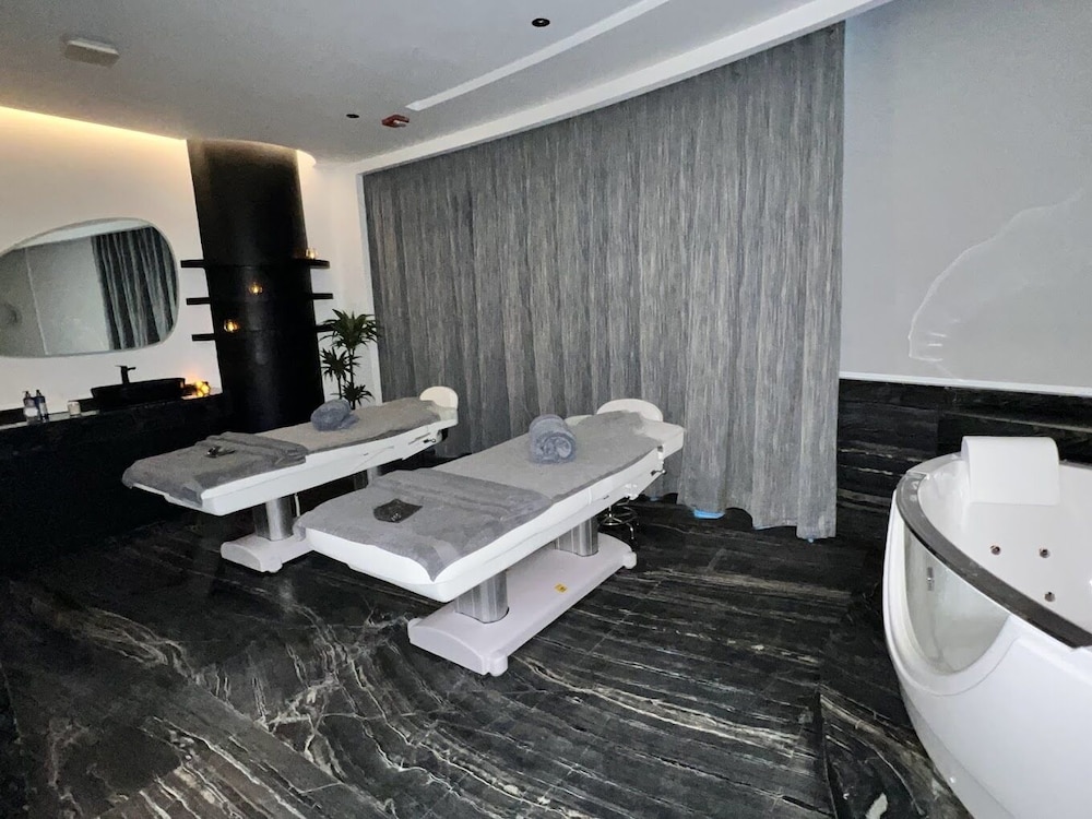 Century Marina Hotel, Lusail 27/50