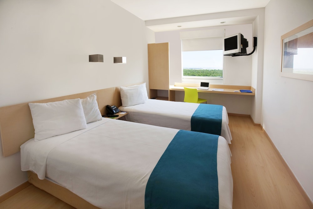 Standard, Twin Beds