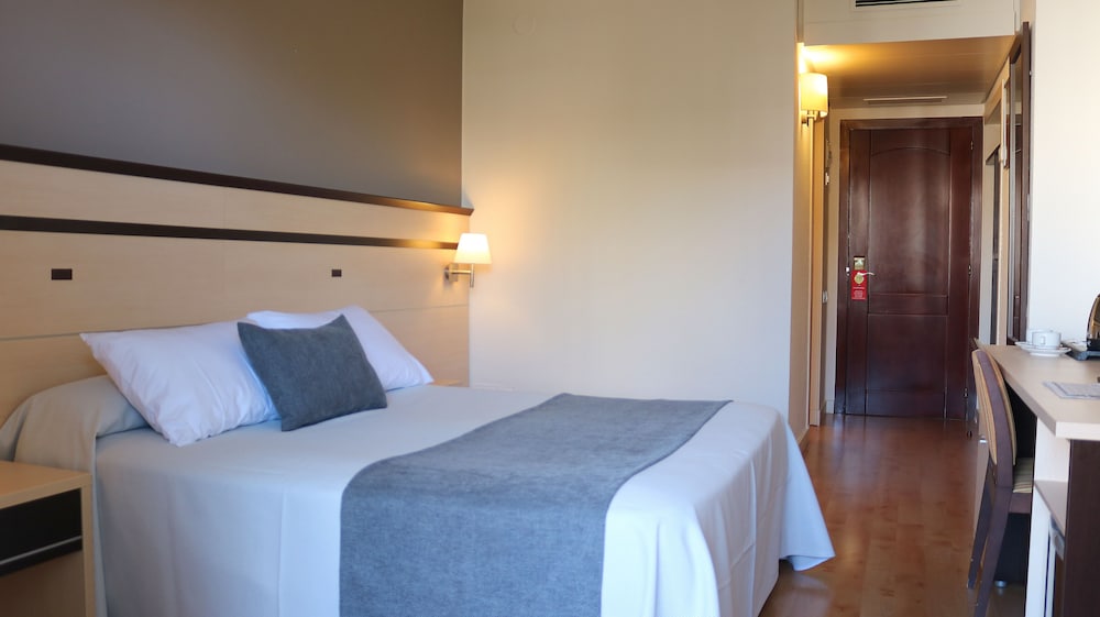 Golden Port Salou and Spa 24/74
