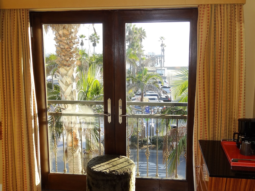 Balboa Inn 9/73