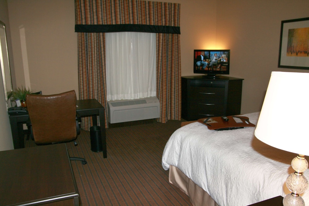 Hampton Inn Denver Northeast Brighton 22/46