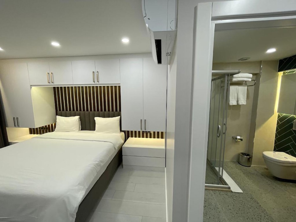 Kings Cross Hotel Istanbul 15/50