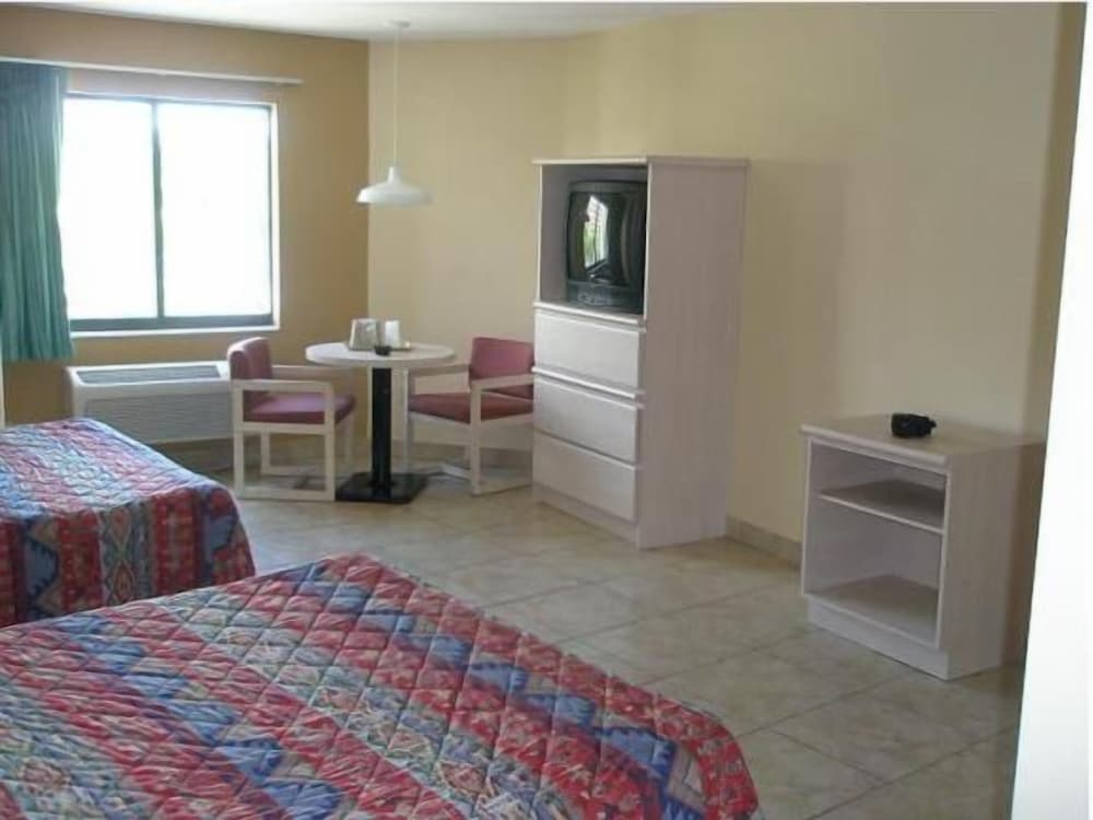 Miami Princess Hotel 24/42