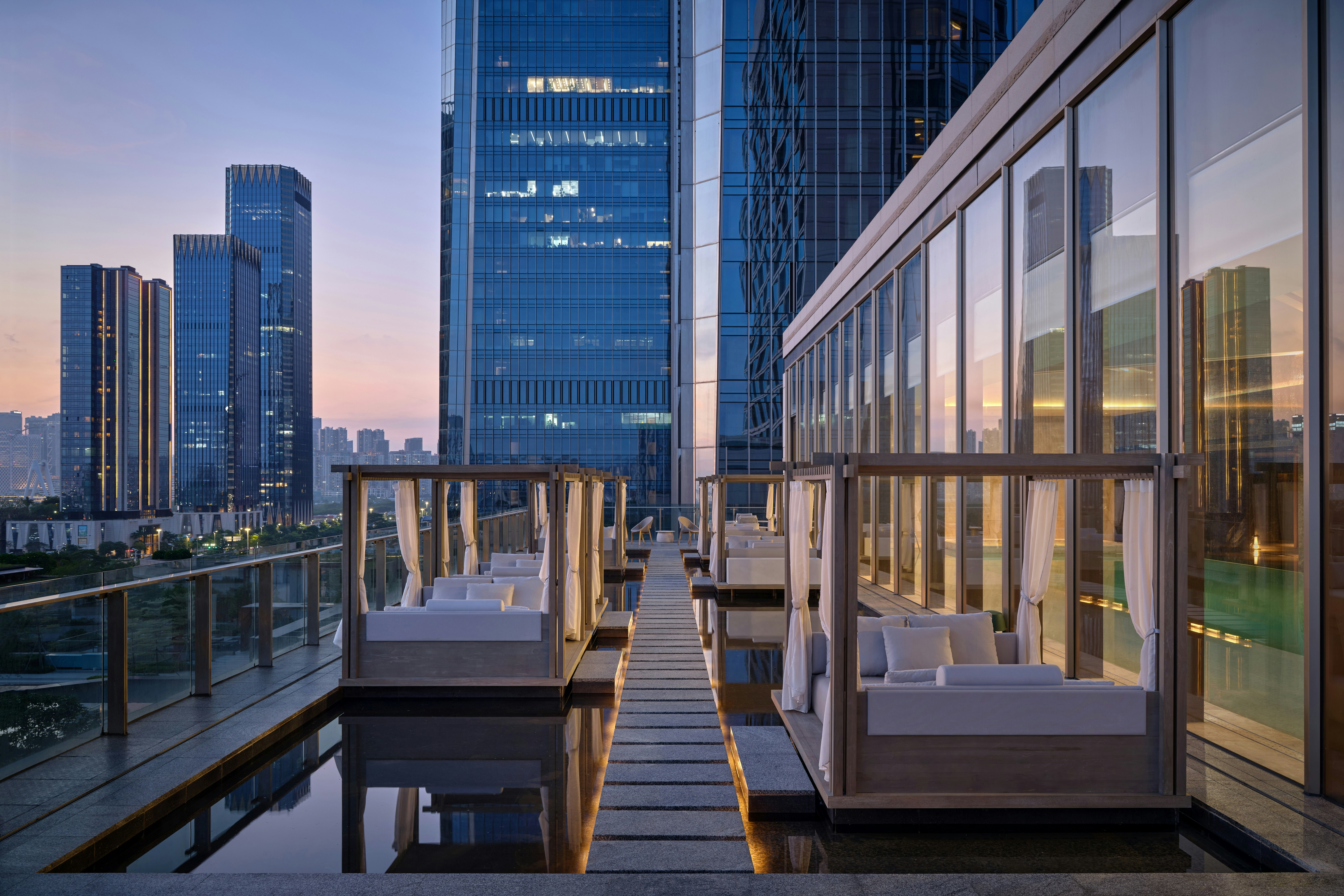 Conrad Shenzhen 58/62