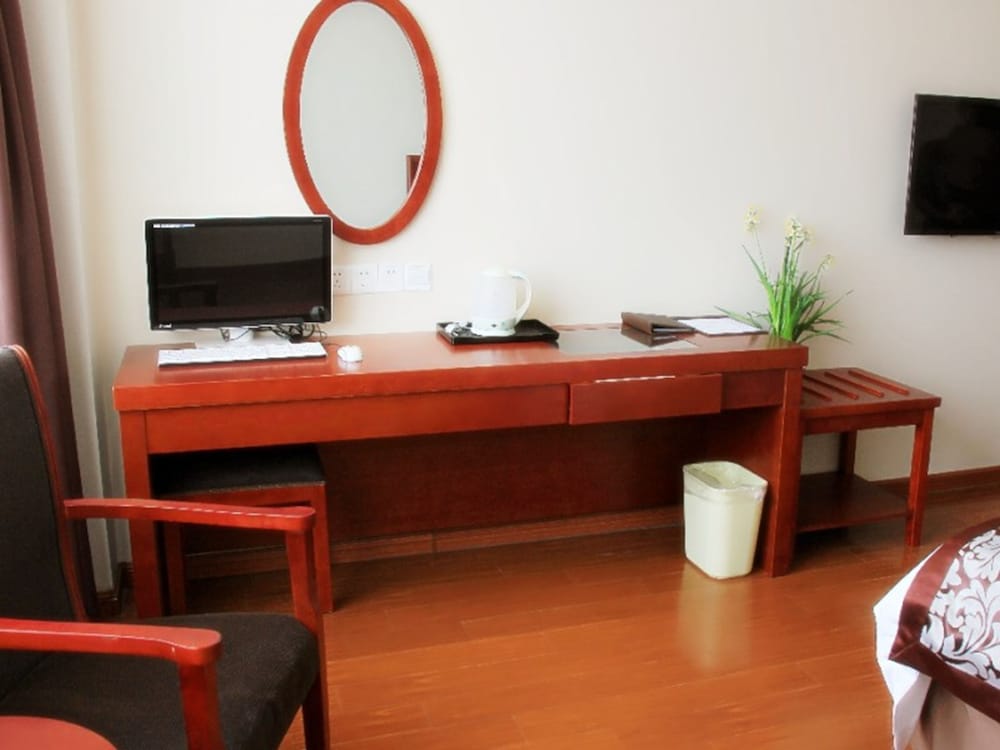 Greentree Inn Bengbu Nongji Market Changping Street Hotel 9/37