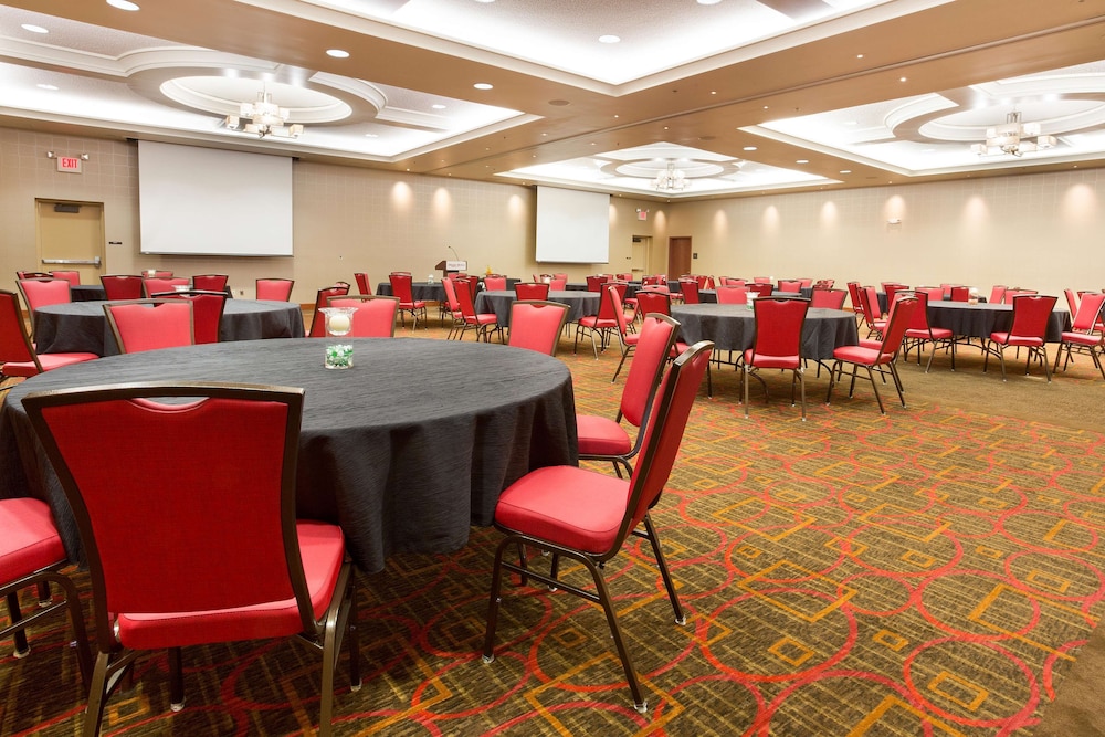 Drury Plaza Hotel Indianapolis Carmel 35/43