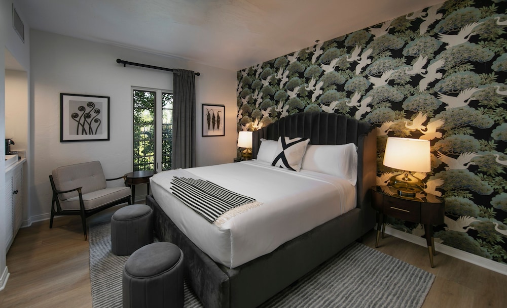 Colony Palms Hotel 13/44