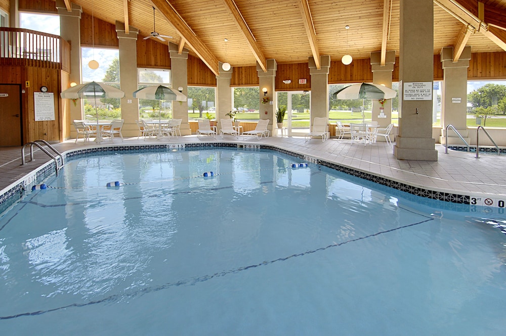 Baymont By Wyndham Pella 5/40