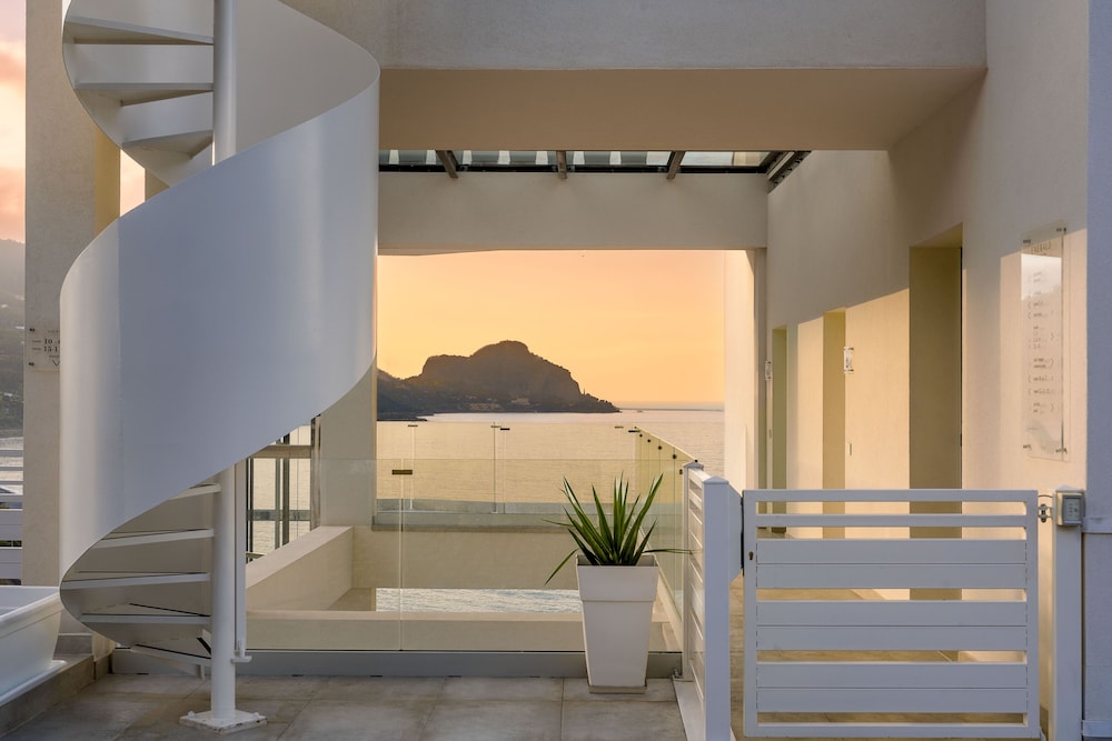 Emerald Hotel Cefalu 6/49