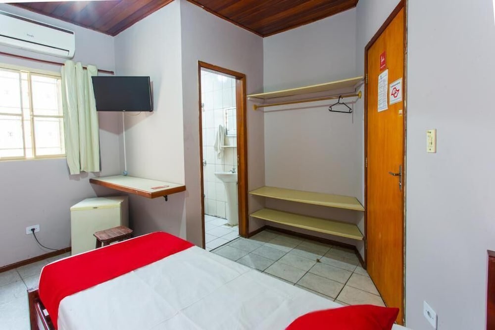 America Hotel Jacarei 47/58