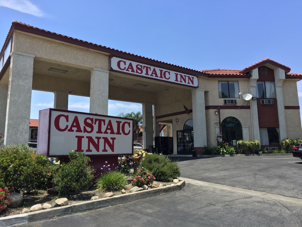 Castaic Inn Near Six Flags Magic Mountain 27/43
