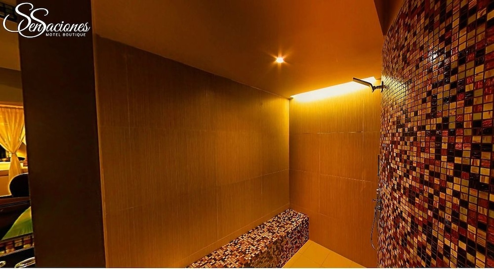 Sensaciones Motel Boutique - Adults Only 24/50