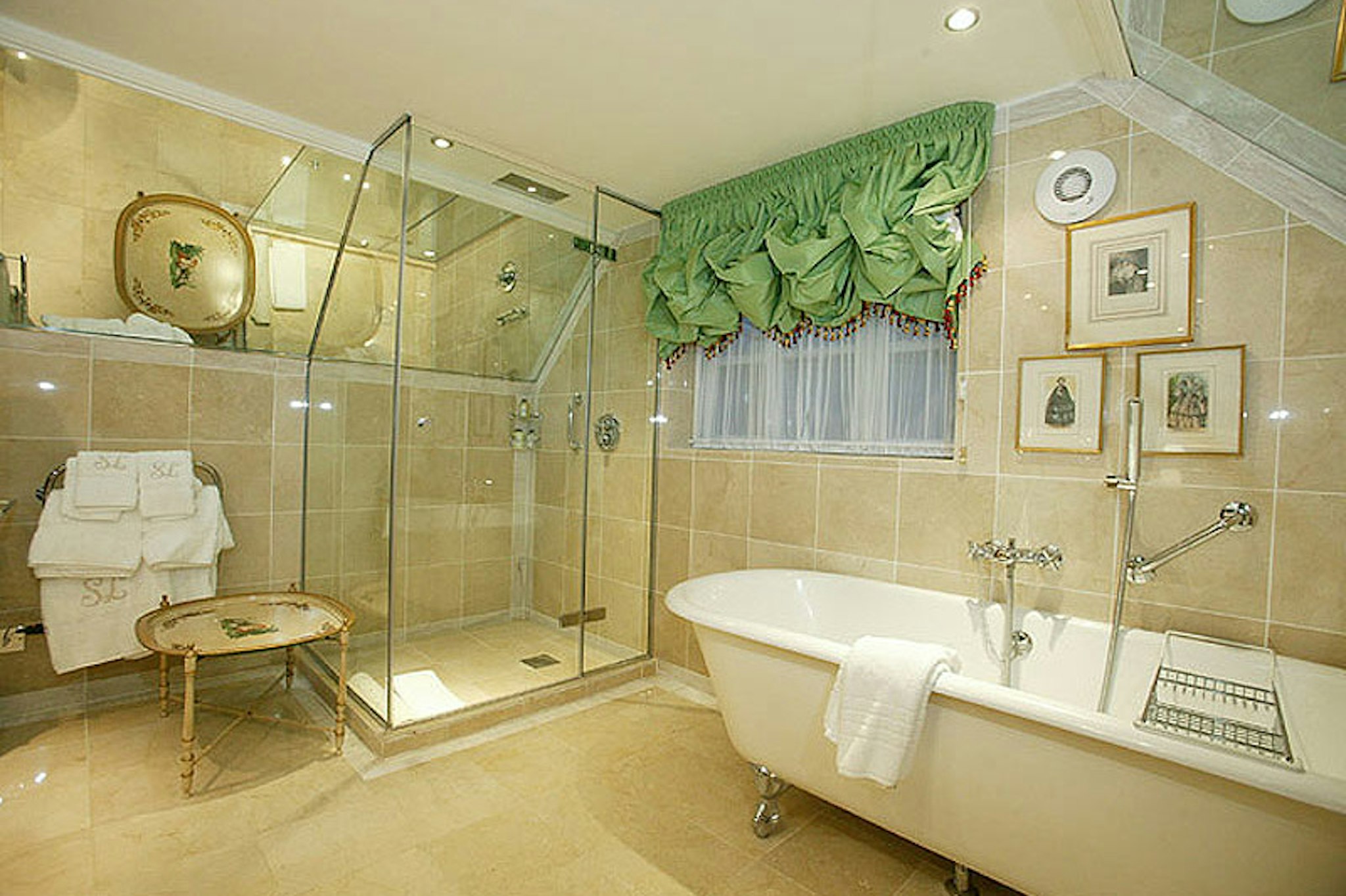 Summer Lodge Country House Hotel 35/36