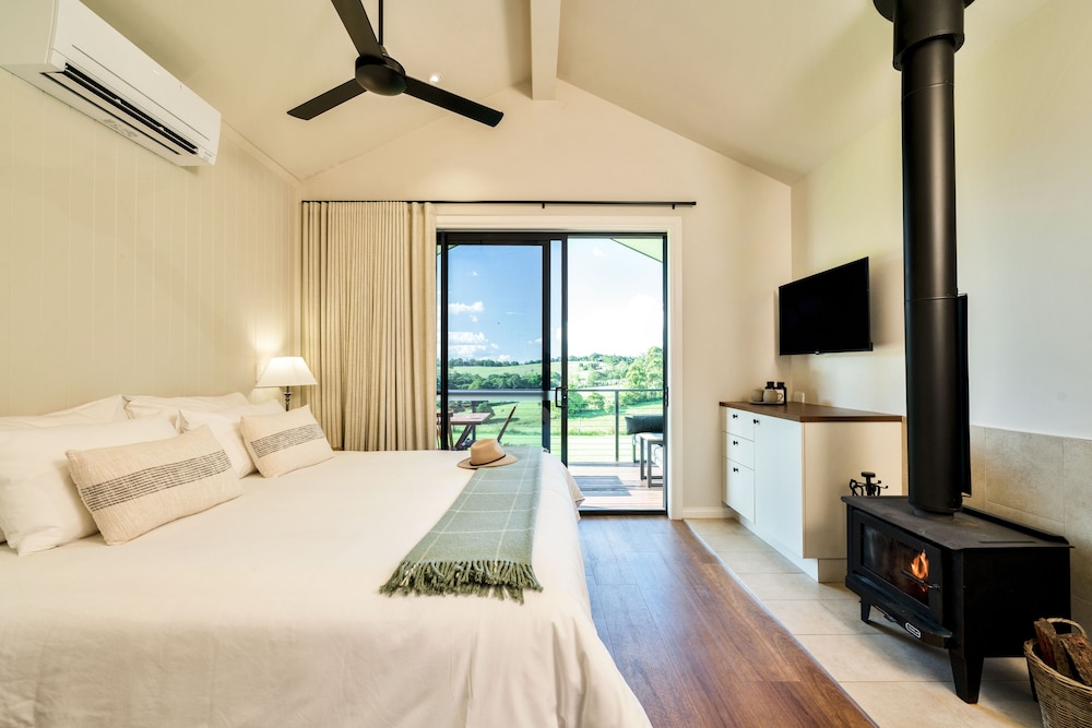 Room at Beechmont Estate, BEECHMONT -  AU