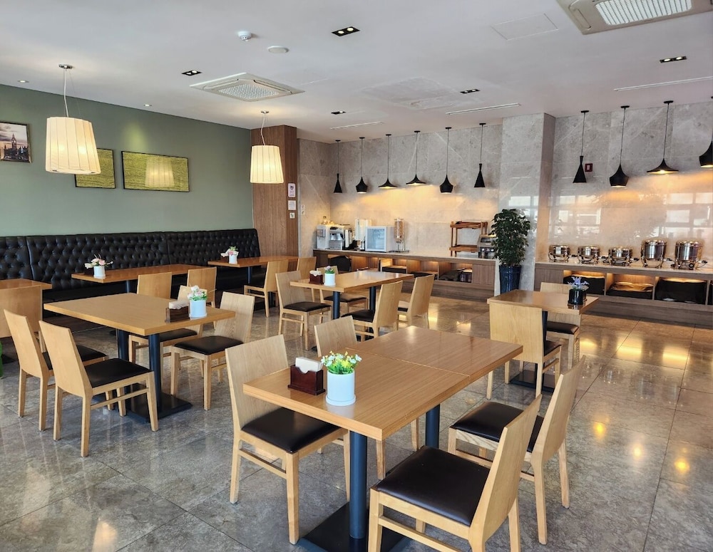Mate Hotel Paju 68/78