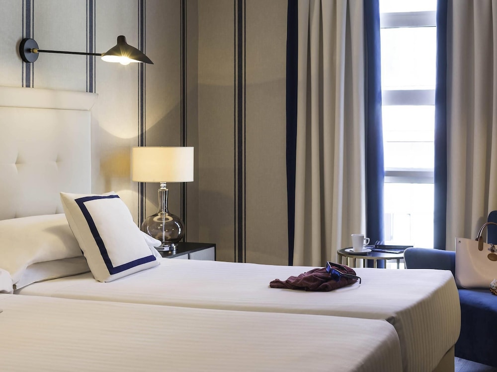 Mercure Bilbao Jardines De Albia photo4