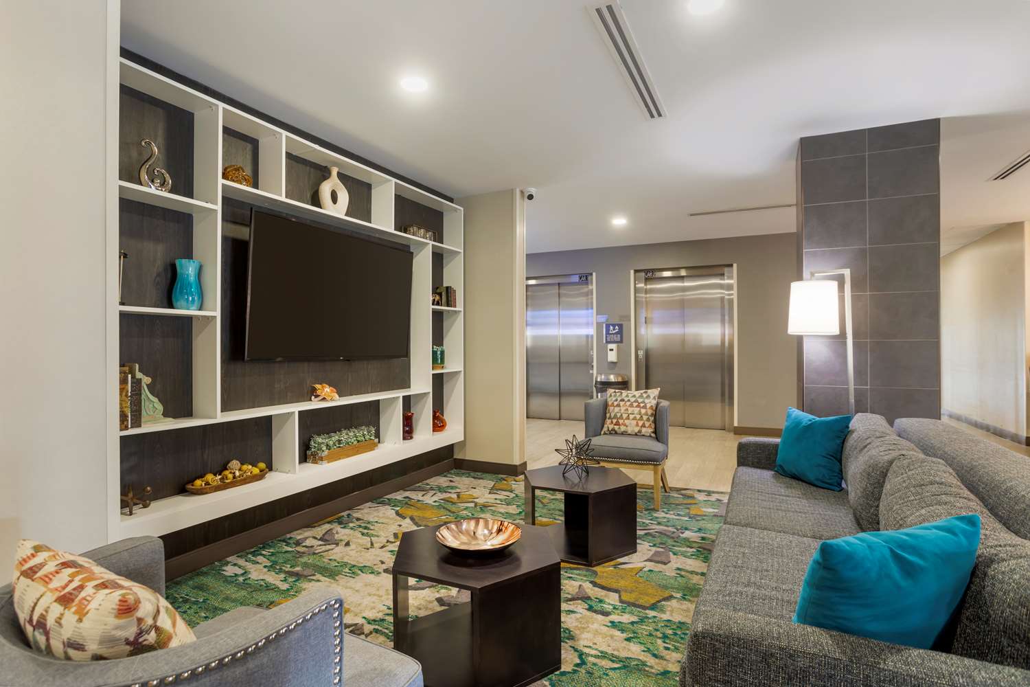 Executive Residency Antioch Inn 24/43