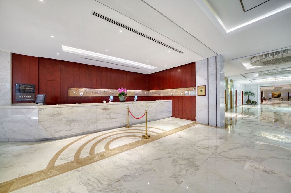 Wanghu Hotel 7/48