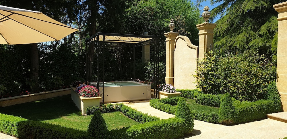 VILLA GALLICI