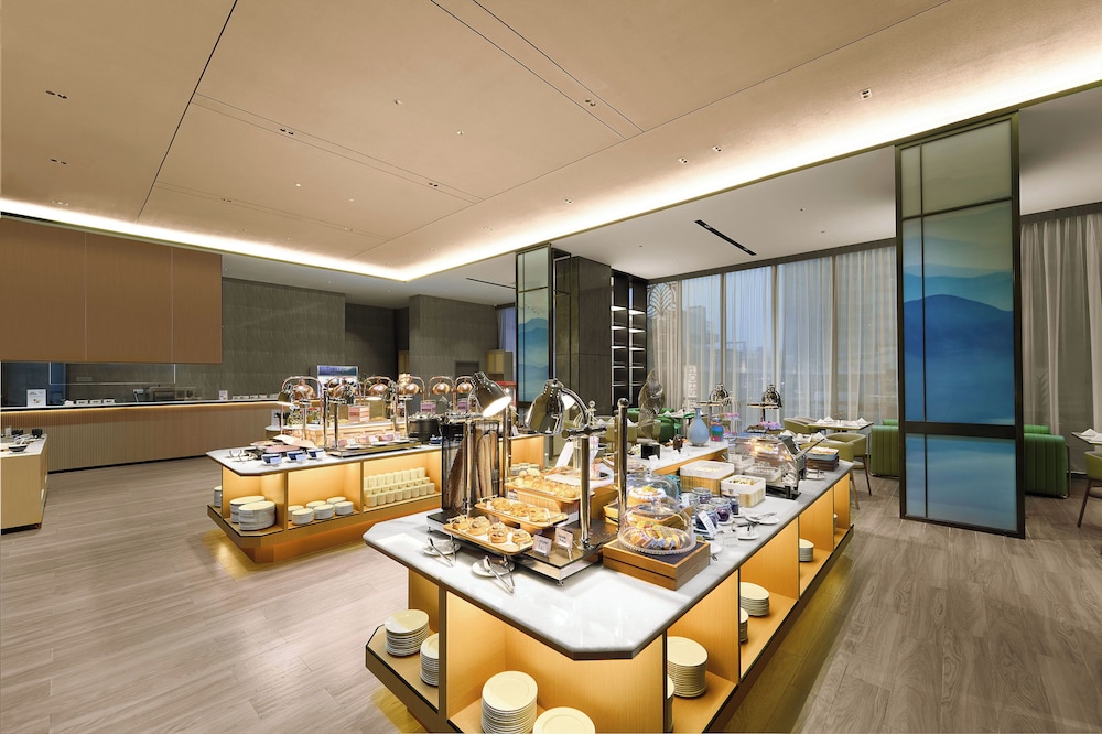 Harris Hotel and Suites Nagoya Batam 25/37