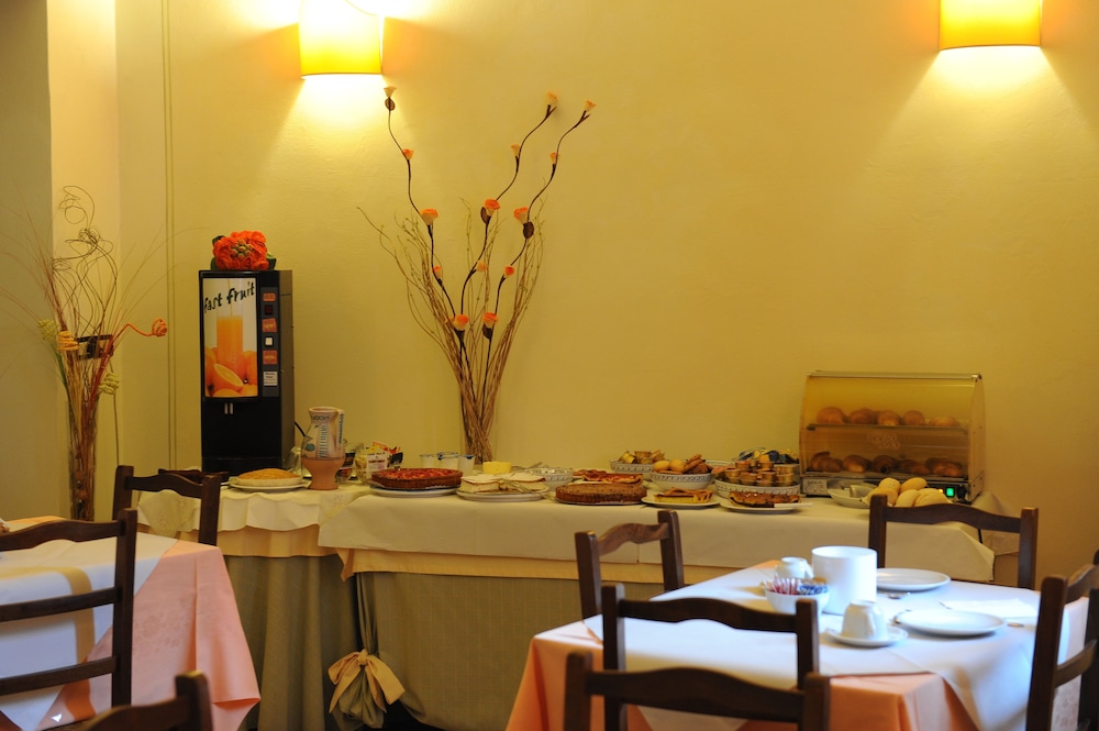 Rossi Hotel 28/35