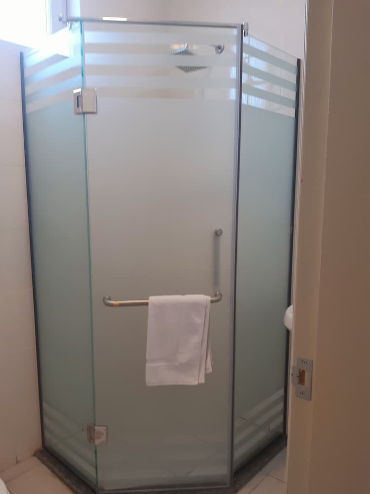 Medal Hotel 29/50