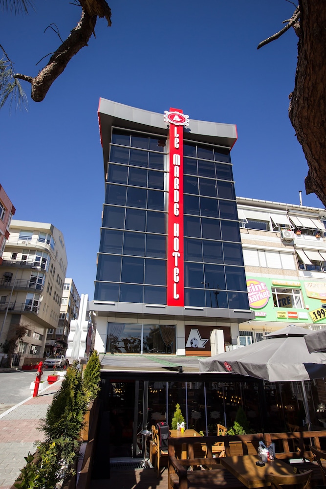 LE MARDE HOTEL 2/62