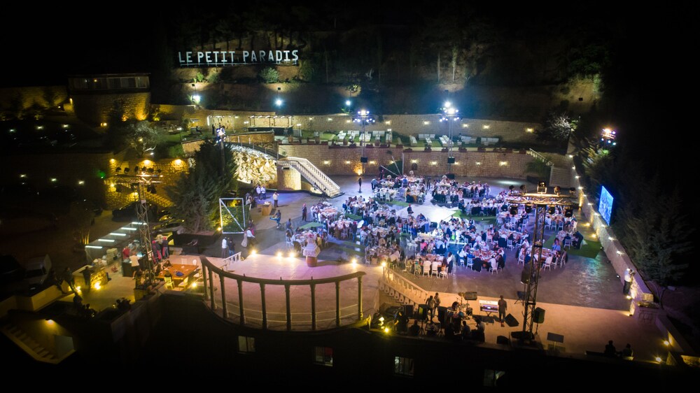 LE TOURNANT HOTEL & RESORT 45/54