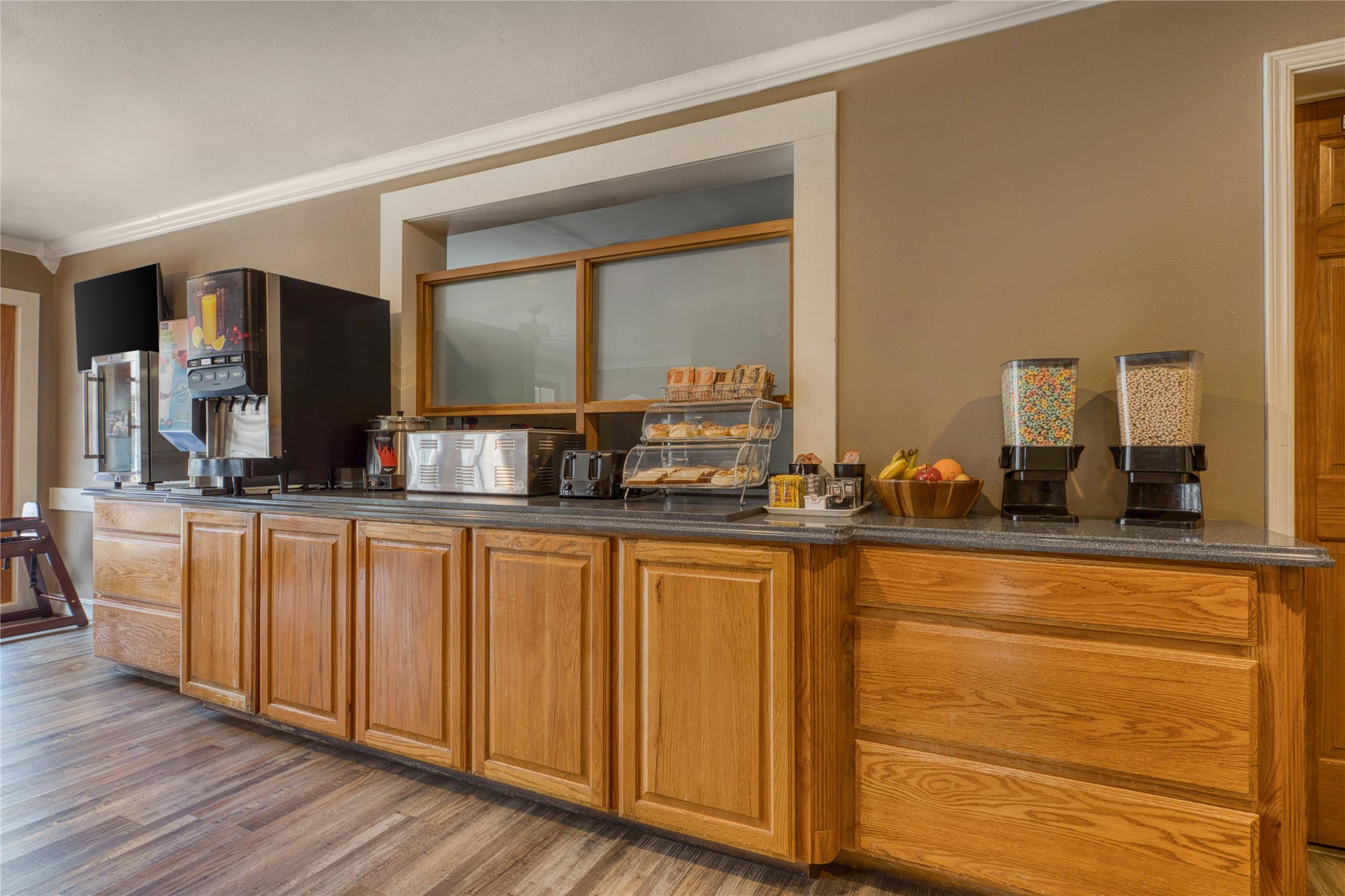 SureStay Hotel By Best Western Leesville 8/28