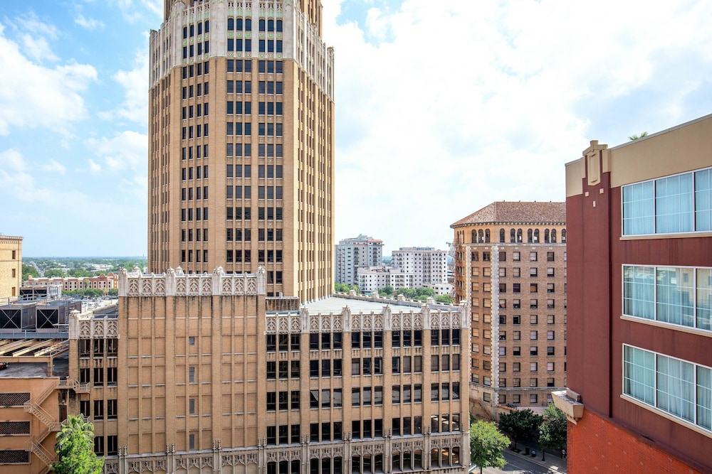 Westin Riverwalk Hotel 6/67