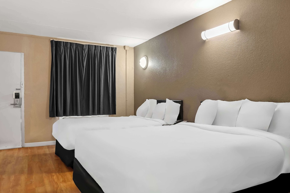Americas Best Value Inn Danville, IL 18/50