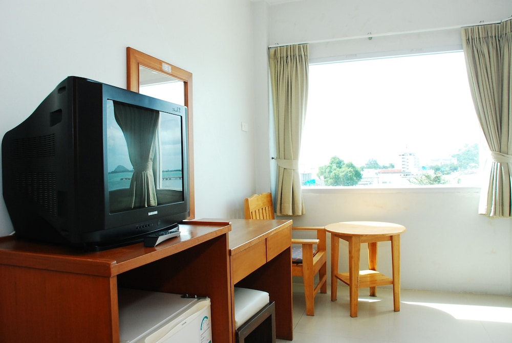 Prachuap Beach Hotel 29/40
