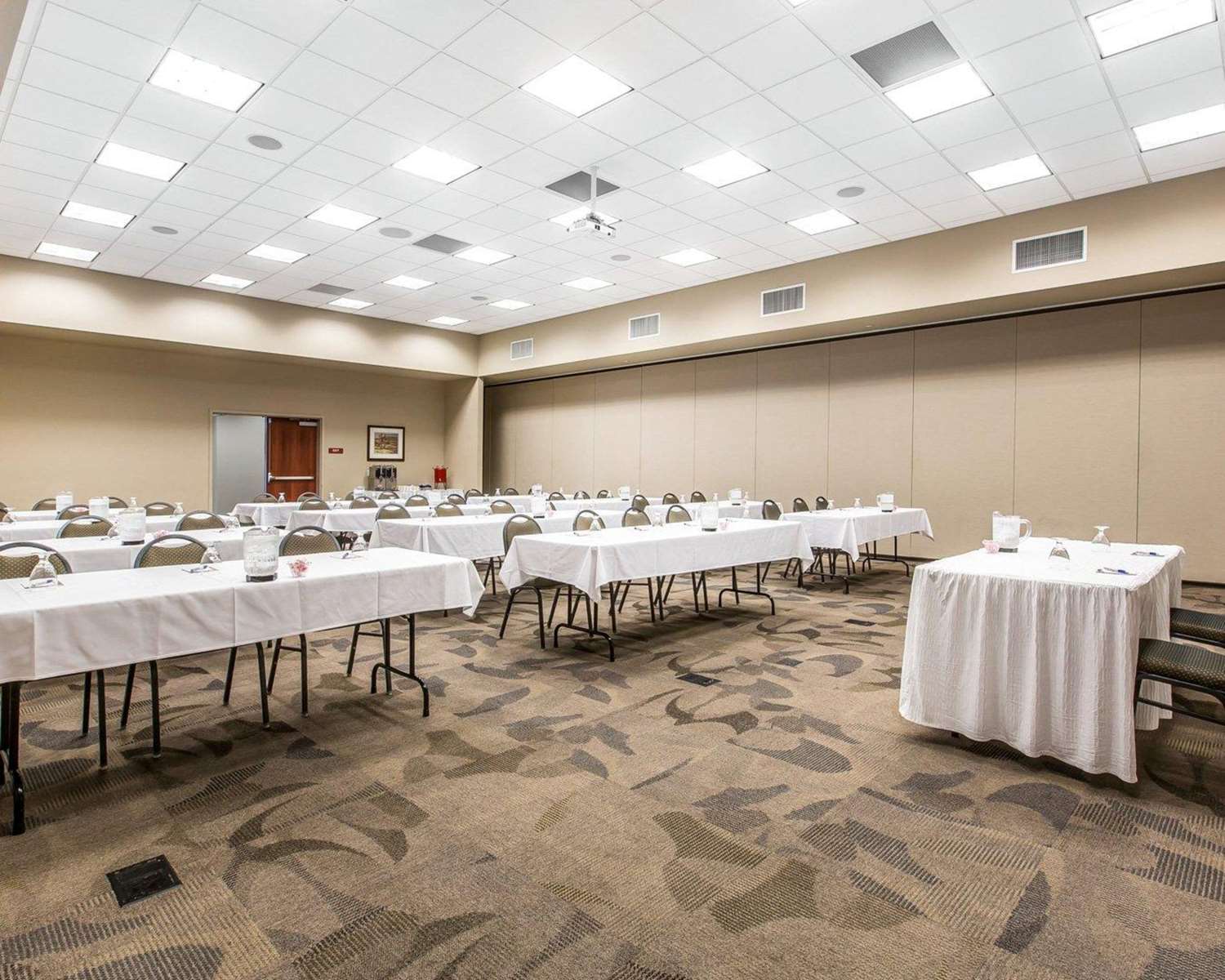 Big Horn Resort, Ascend Hotel Collection Billings, MT 43/65