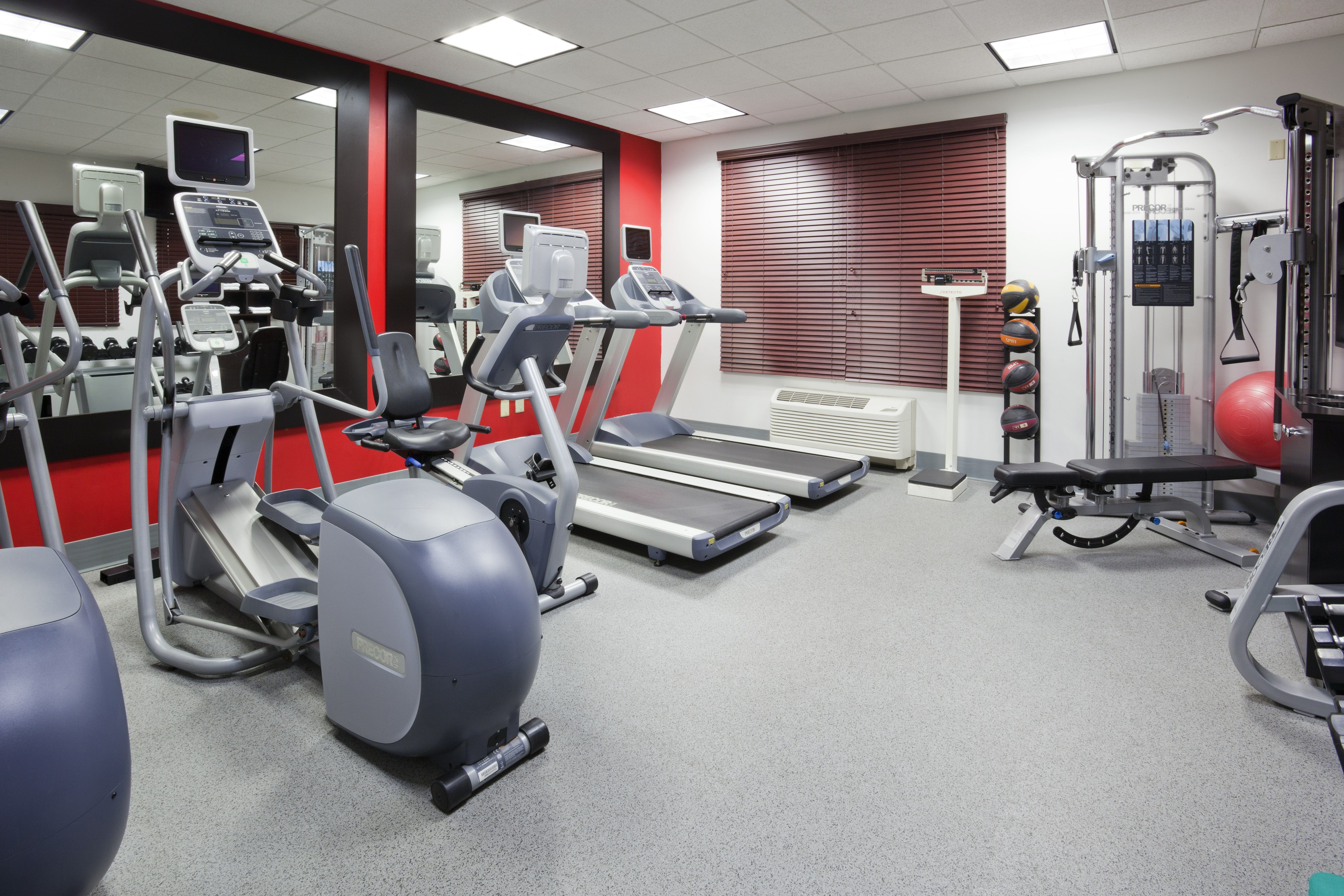 Hilton Garden Inn Minneapolis St. Paul-Shoreview 27/57