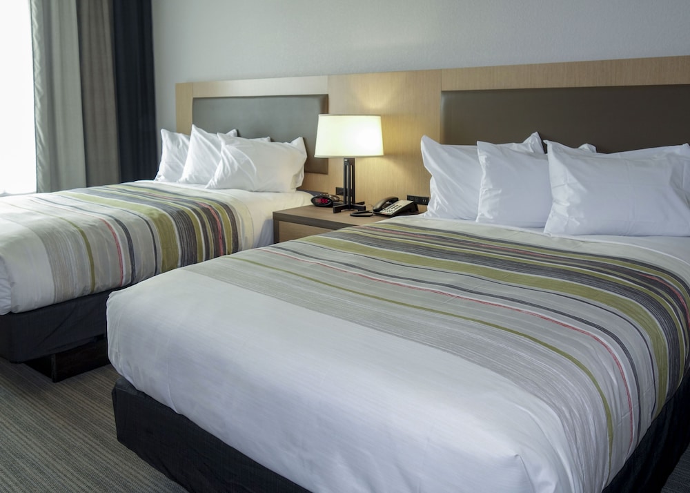 ROOM, 2 QUEEN BEDS, ACCESSIBLE