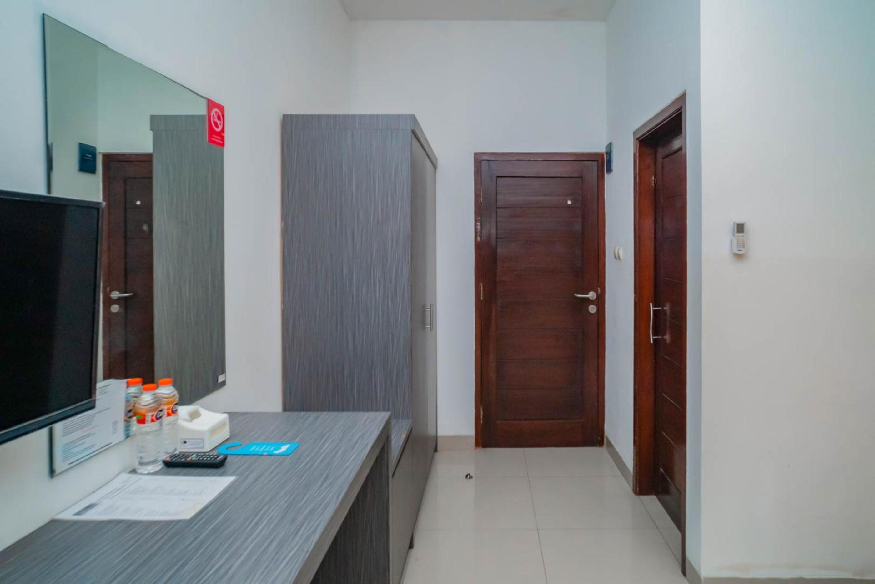 Sans Hotel Widarasari Cirebon 55/55