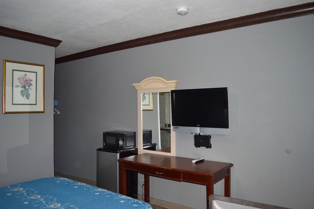Eagle Inn Motel 28/35