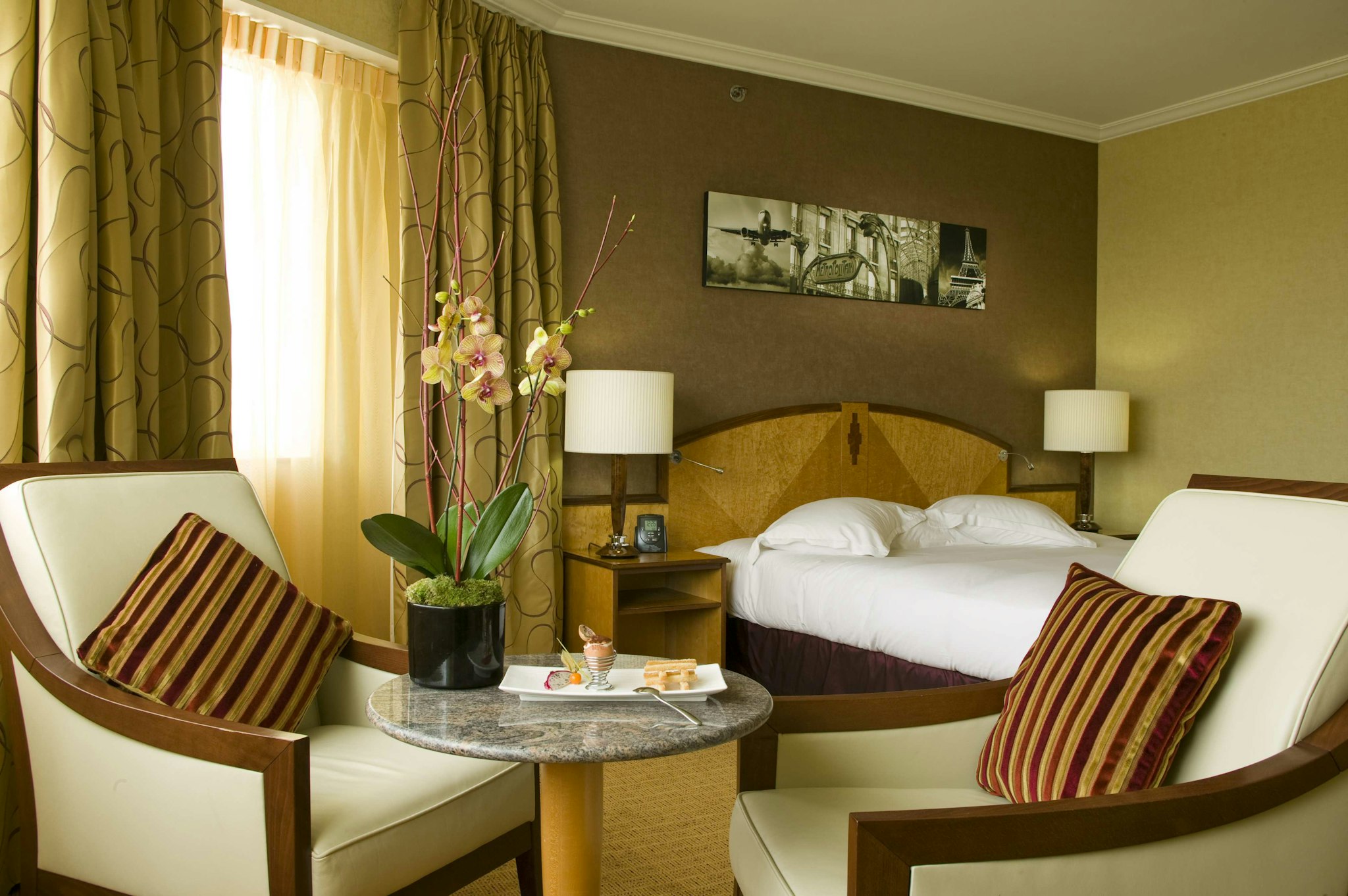 Hilton Paris Charles De Gaulle Airport 44/84