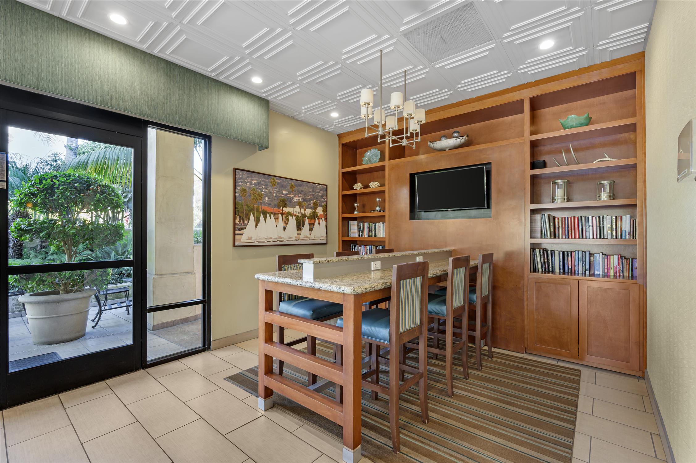 Best Western Plus South Coast Inn 53/72