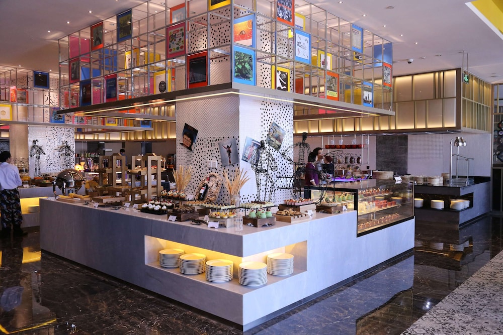 Hard Rock Hotel Shenzhen 78/94
