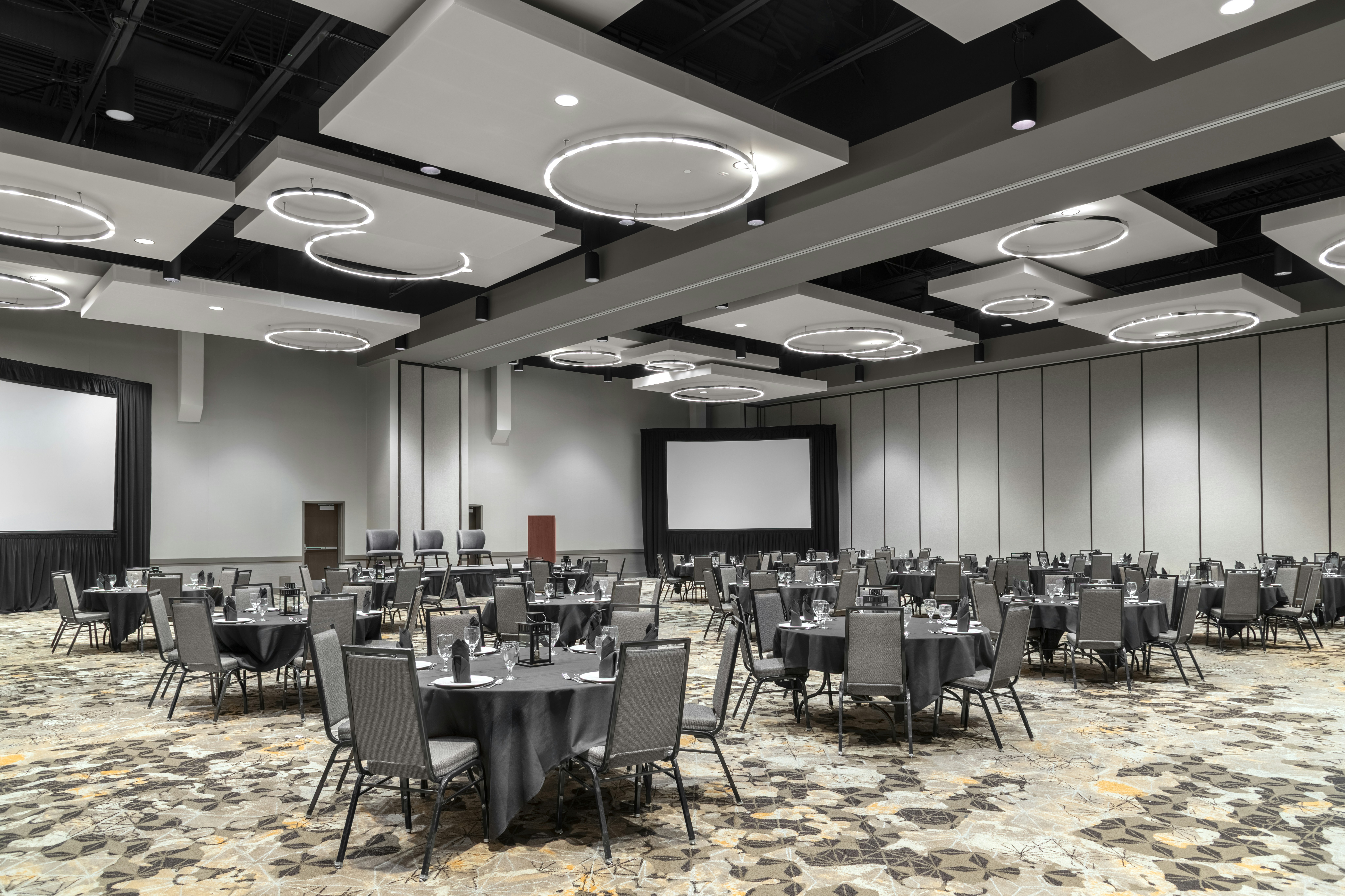 Doubletree Hotel Springfield 64/79
