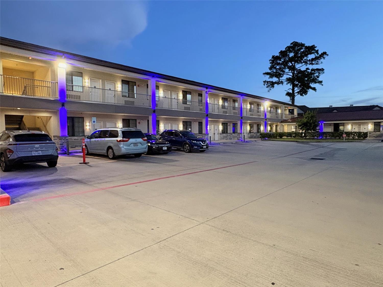Americas Best Value Inn Suites Houston Veterans Memorial 3/5
