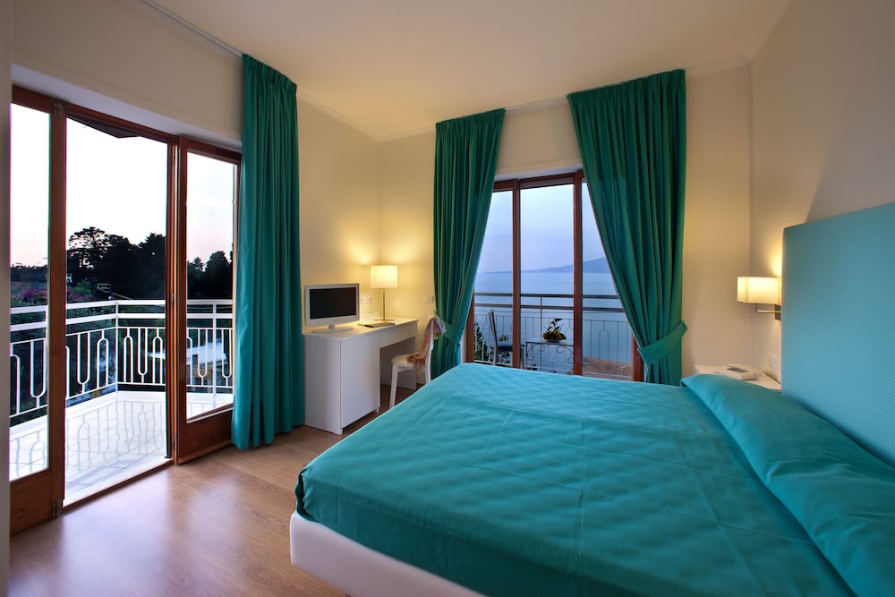 Hotel Regina Sorrento 16/72