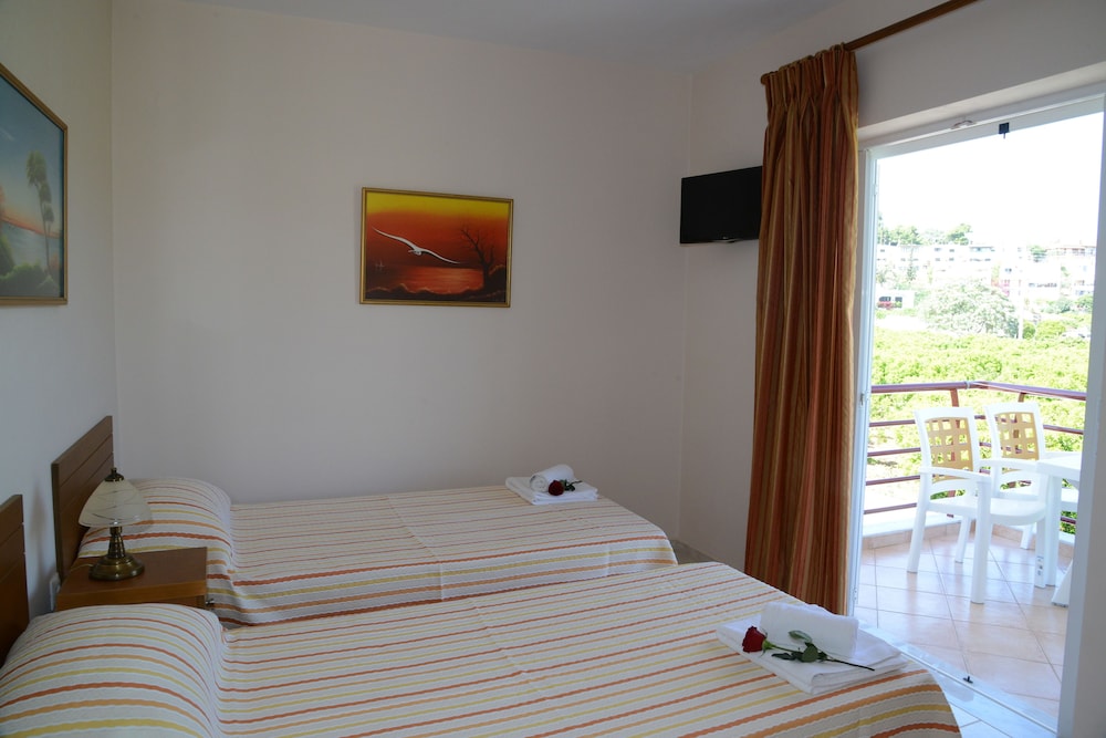 Marias Filoxenia Suites 18/50