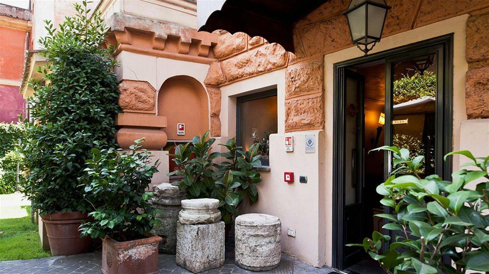 Hotel Aventino 6/84