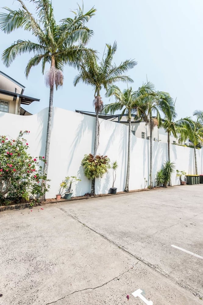 Hibiscus Motel 28/41