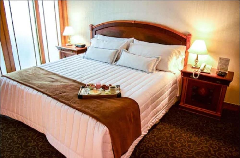 Miramar Hotel 27/71