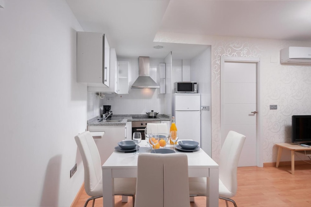 Apartamentos Globus By Be Alicante 12/36
