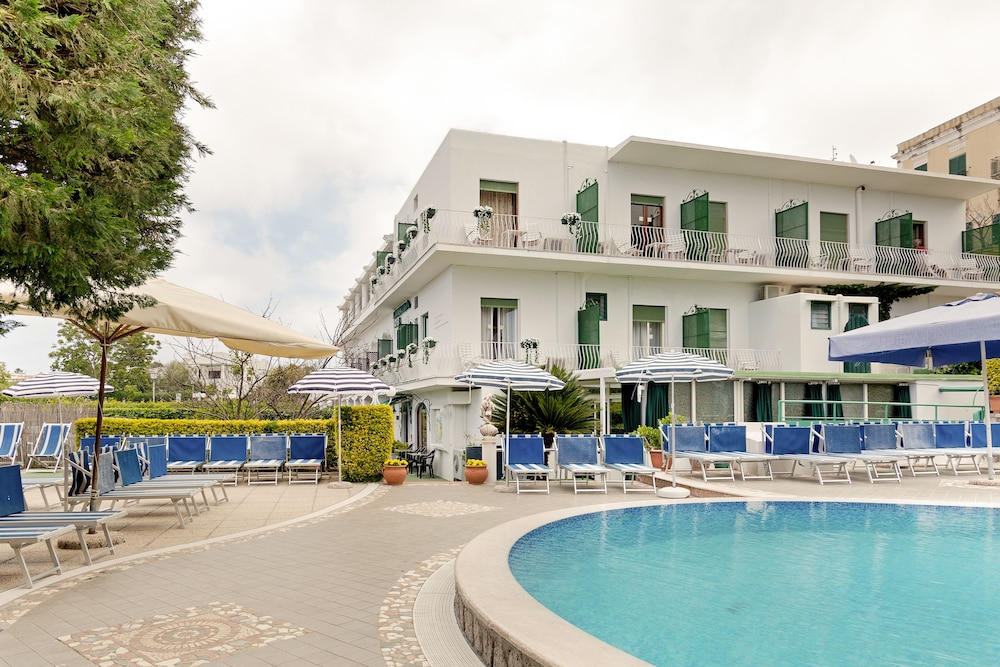 Hotel Carmencita 3/52